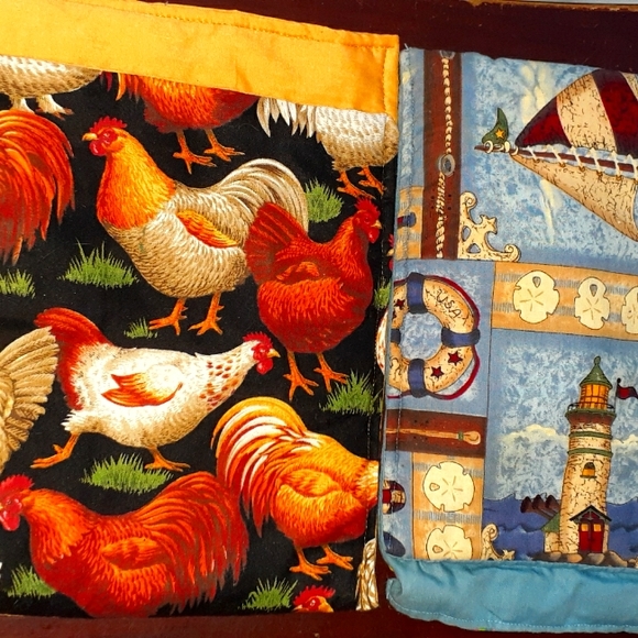 Set of 2 Roster & Lighthouse Pot Holders New